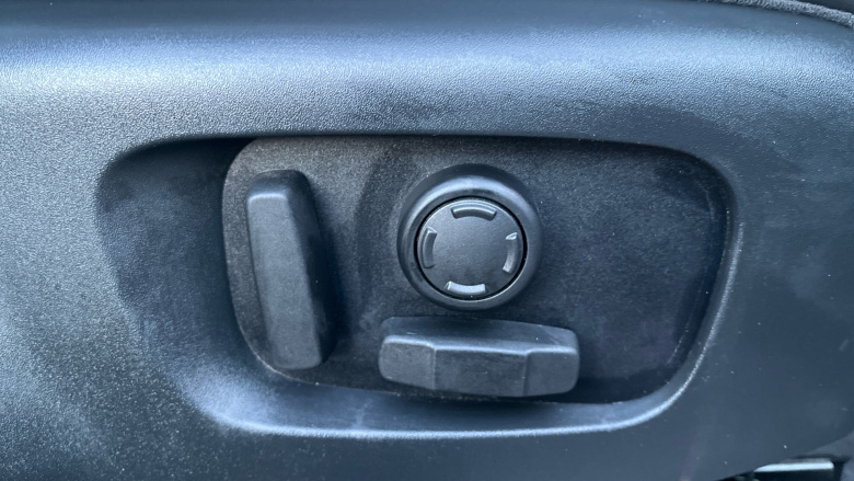 Land Rover Range Rover Sport 3.0 D300 HSE Dynamic Black 5dr Auto Diesel Estate